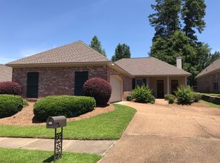 794 Versailles Dr, Ridgeland, MS 39157
