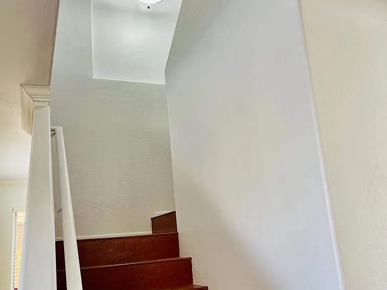 1704 S Falcon Dr — Photo 9
