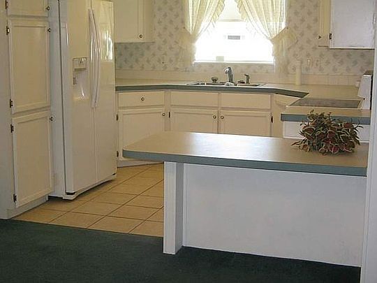 2nd image of 118 Pineridge Dr