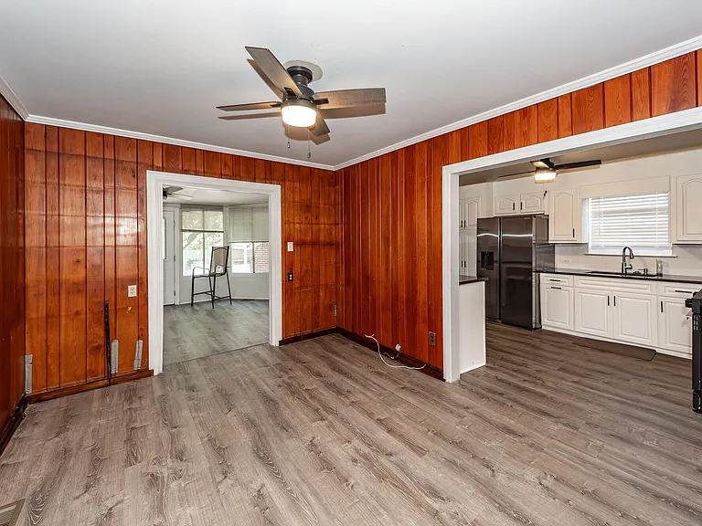110 Gordon St — Photo 8