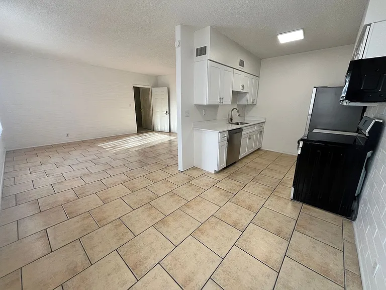 Catalina View Apartments — Photo 68