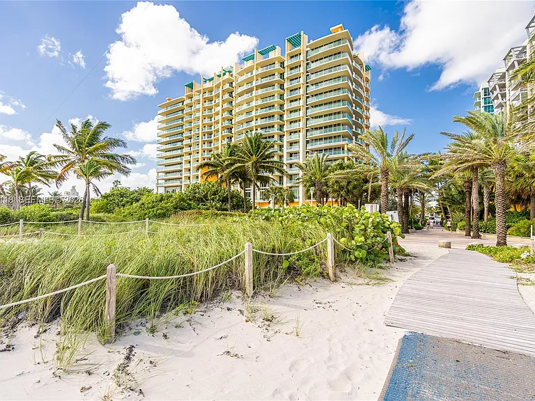 1455 Ocean Dr #1106 — Photo 31