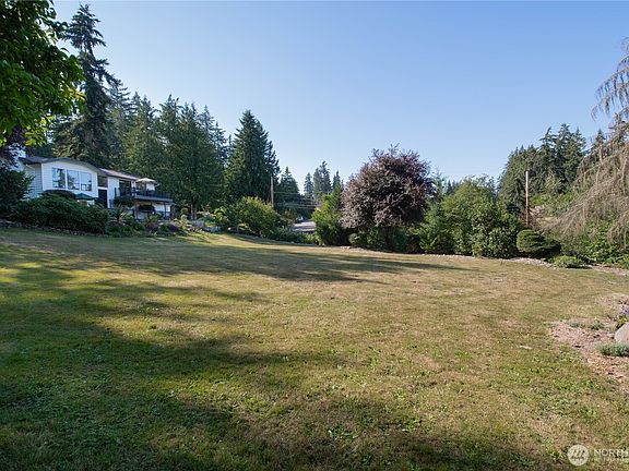 3rd image of 4627 129th Avenue E