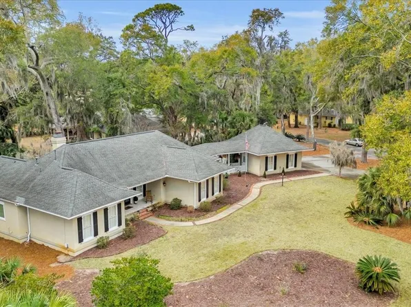 10 Tangletree Lane, Savannah, GA 31411