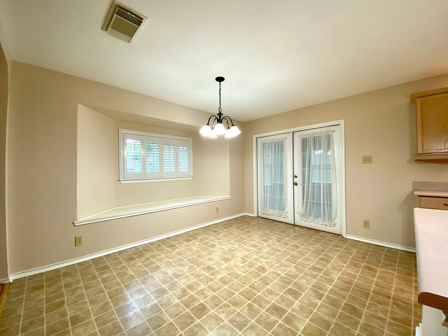 Silverbrook Place-10038 — Photo 4