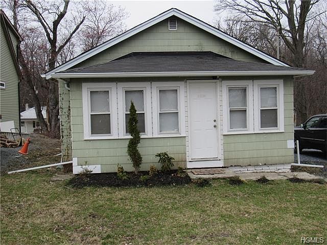 1st image of 104 Excelsior Ave