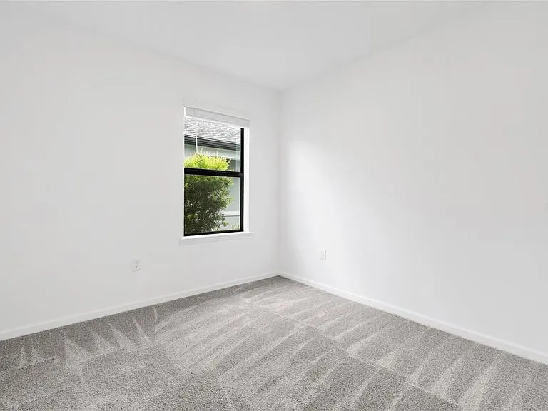 6560 Silverstar Dr — Photo 12