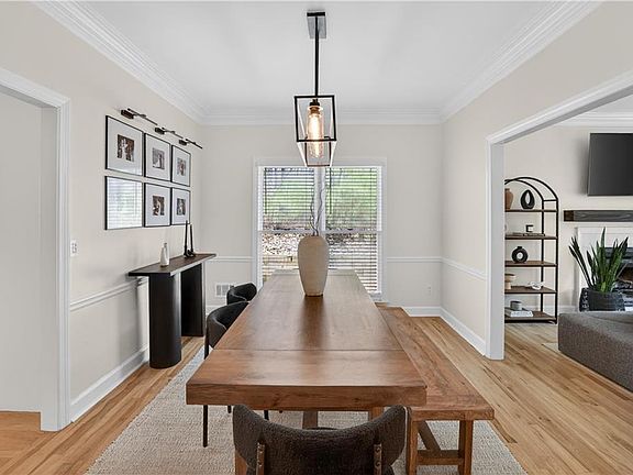 5th image of 12 Forest Ridge Ct