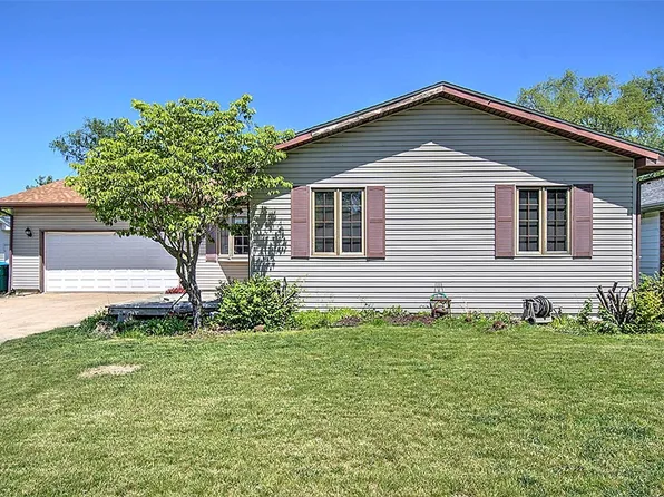1970 Barding Ave, Decatur, IL 62526
