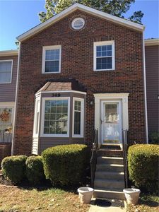 349 B E Montcastle Dr, Greensboro, NC, 27406