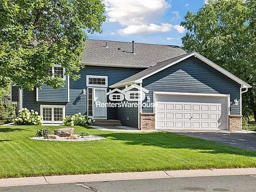 16293 Parkview Dr SE Photo 1