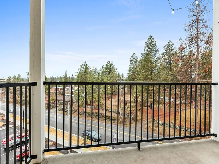 City View Apartments — Photo 25