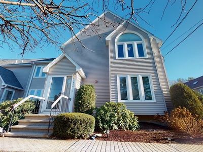 35 Pilgrim Village Rd APT 1404, Taunton, MA, 02780