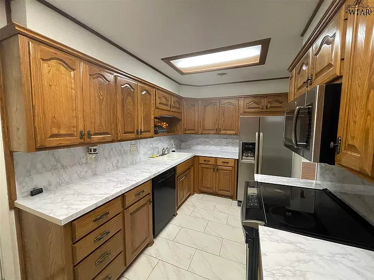 3504 Cranbrook Ln — Photo 9