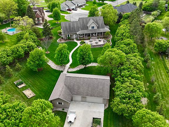 4th image of 313 Highland Dr
