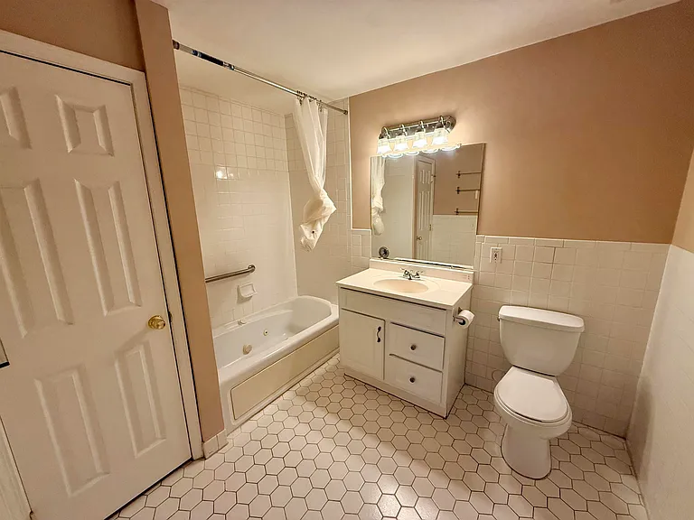 42 Cypress St — Photo 11