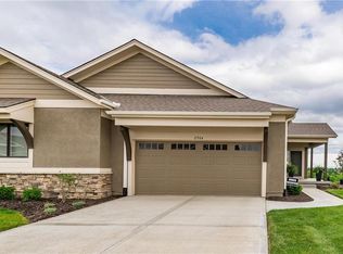 11504 S Waterford Dr, Olathe, KS 66061