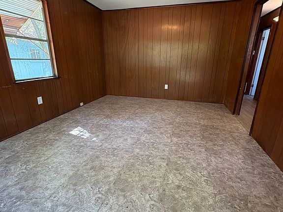 5th image of 513 Sassafras Ave