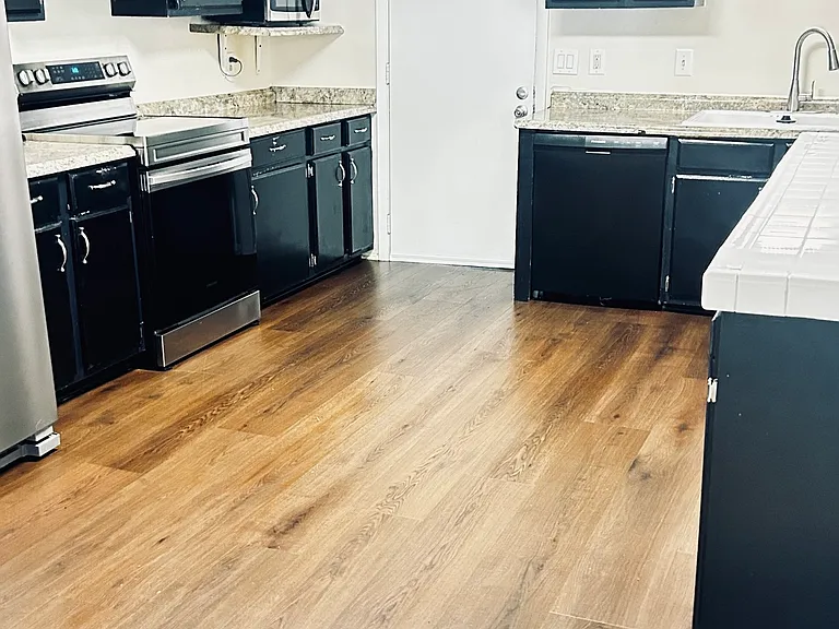 929 Denise Dr — Photo 5