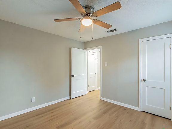 4th image of 806 Estelle Ave #A