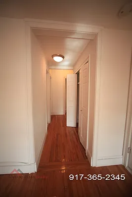 Rented by Metropolitan Realty | media 26