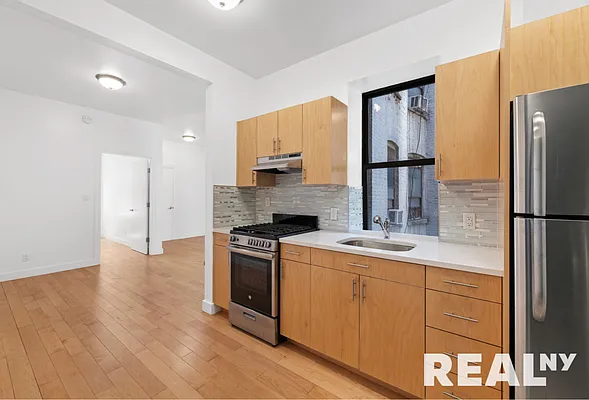 Rented by REAL New York | media 6