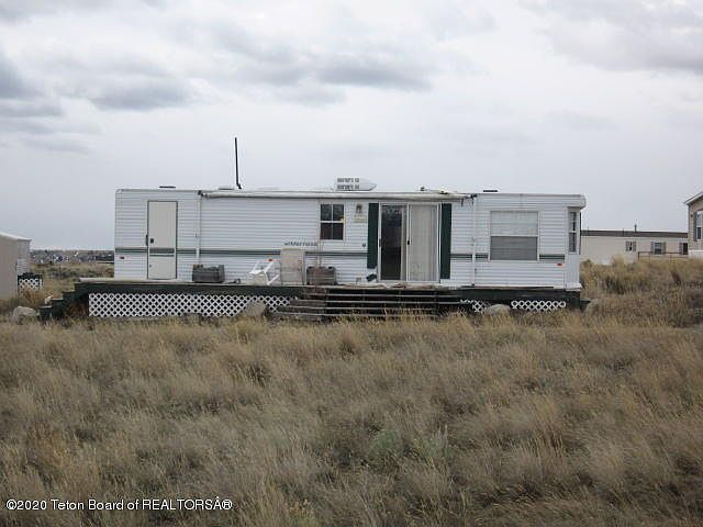 2nd image of 207 Meadow Lark Ln