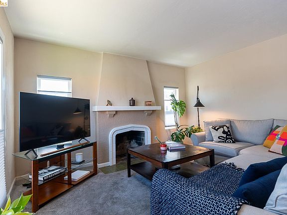 5th image of 2549 Monticello Ave