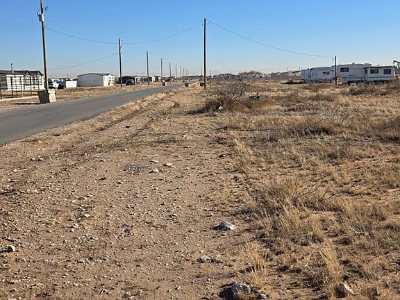 5th image of Crockett St