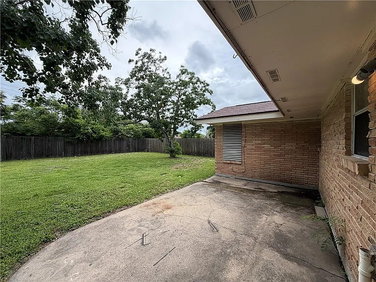 4406 Donegal Dr — Photo 22