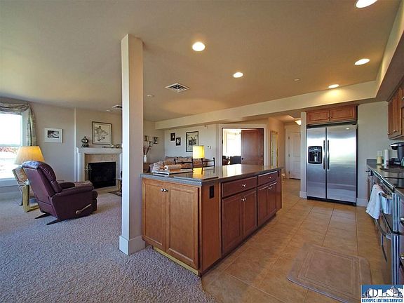 2nd image of 1809 Melody Ln Unit 4