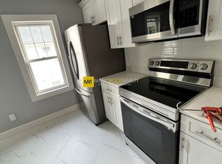 10 Lawrence St, Watertown, MA 02472
