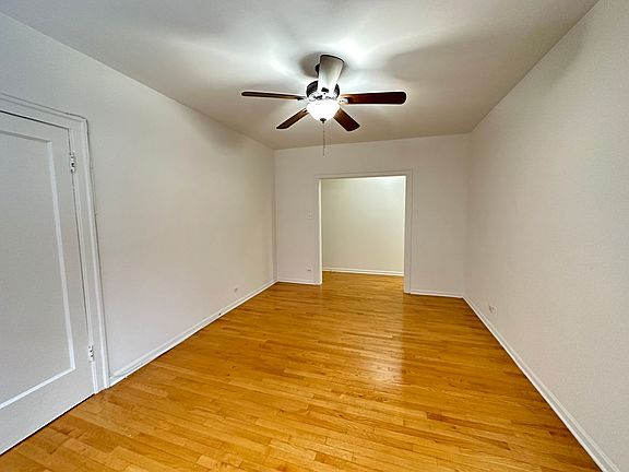 4th image of 1900 W Farwell Ave #6914-2E