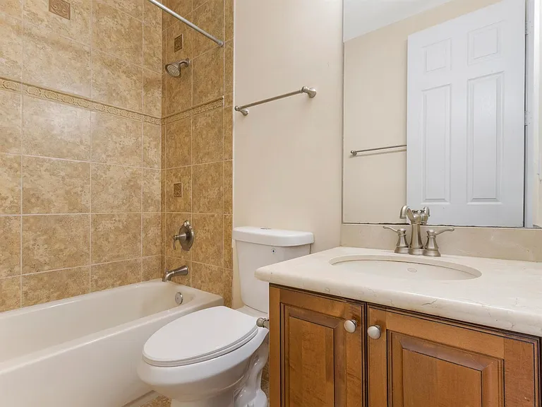 3028 Waterside Cir — Photo 27