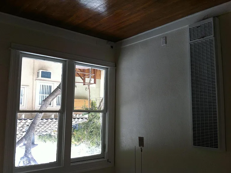 1215 W 30th St #4 — Photo 4