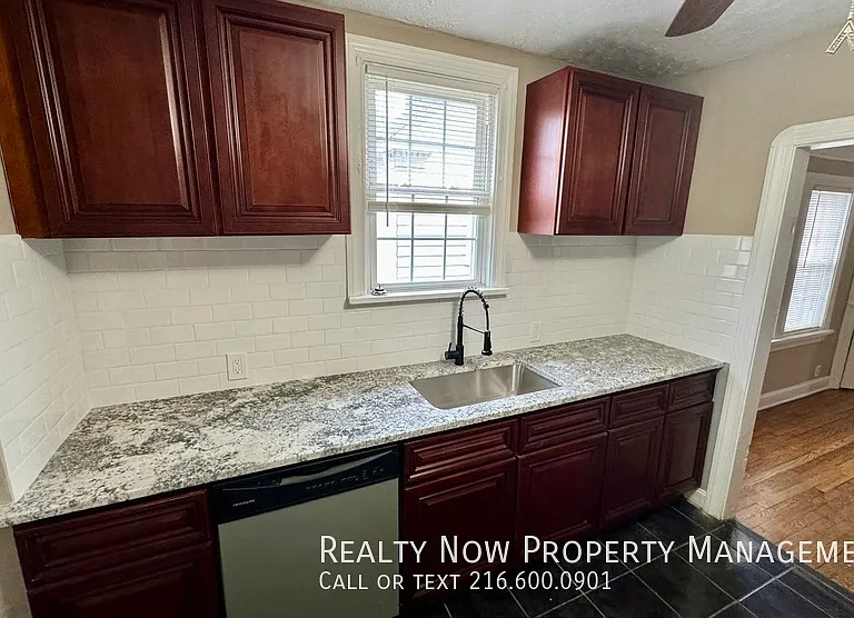 3671 Daleford Rd #3671-UP — Photo 11