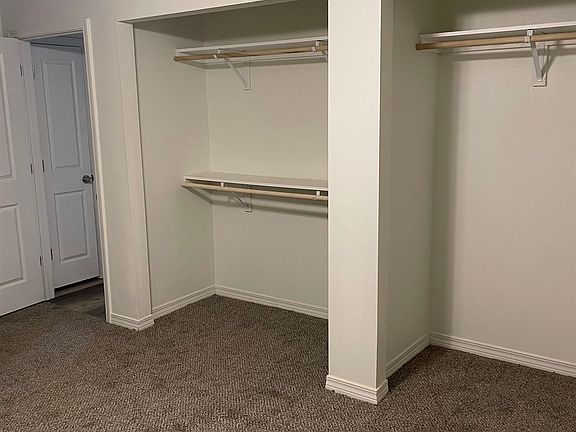 5th image of 2 Canterberry Cir