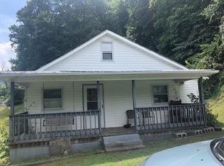 795 Jefferson Rd, Hueysville, KY 41640