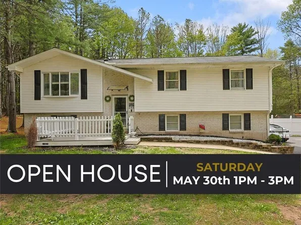 268 Turkey Ridge Dr, Kunkletown, PA 18058