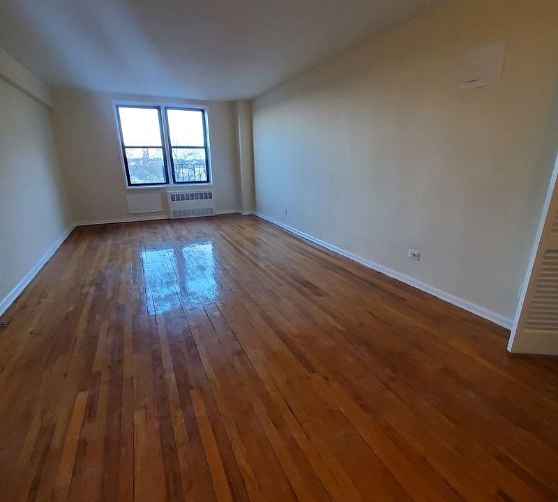 1st image of 78-28 164th St #5V