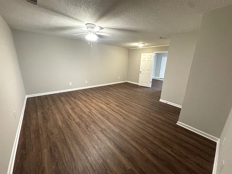 Pineview Townhomes — Photo 31