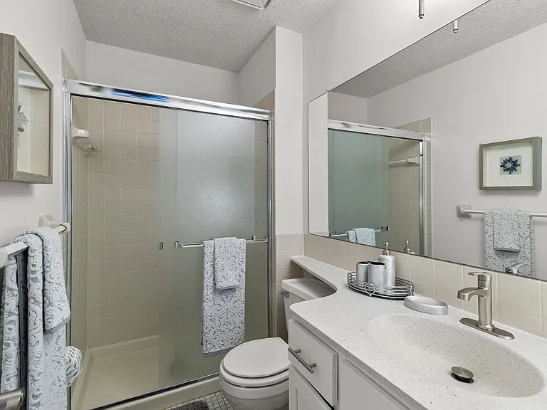 Saddlewood Townhomes — Photo 18