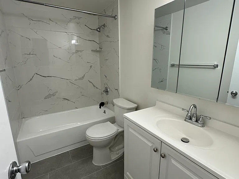 6050 California Cir #203 — Photo 3