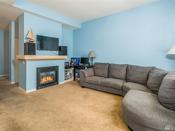 3rd image of 14715 1st Ln NE Unit 203