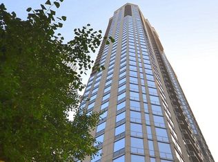 222 N Columbus Dr APT 3208, Chicago, IL 60601