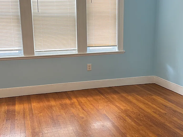 71-73 Clifton St #1 — Photo 3