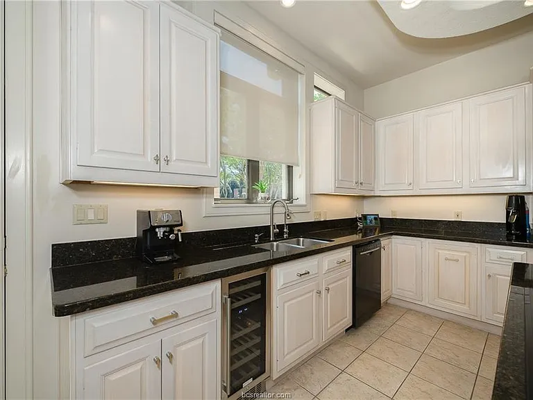 4776 Stonebriar Cir — Photo 44