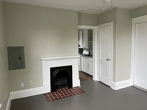 336 E Broadway St #3 Photo 1