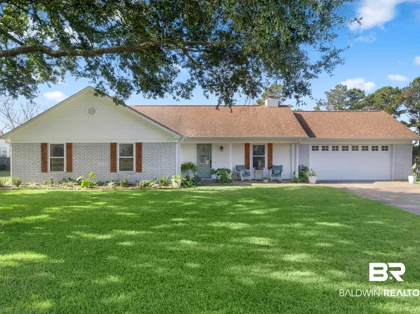 9265 Fairway Dr, Foley, AL 36535