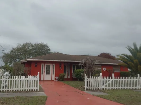 116 Devonshire Dr, Fort Pierce, FL 34946